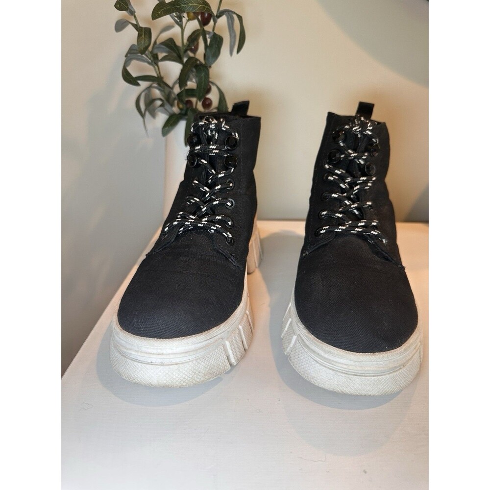 Guess Gwhenya Black Canvas Lug Sole Combat Grunge Hiking Boots Womens Size 10M